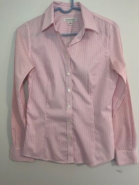 Banana Republic women Pink and White Stripe Dress Shirt